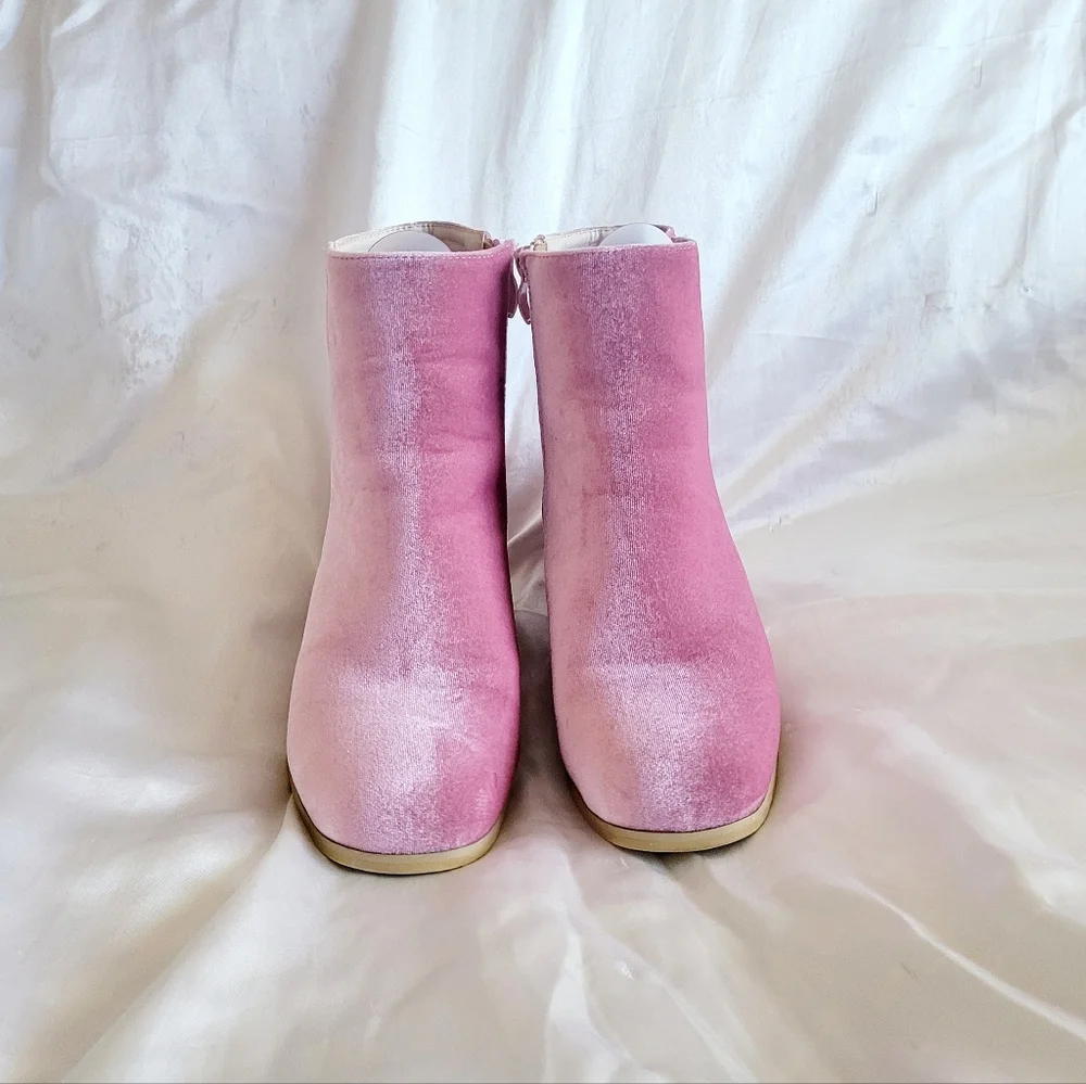 Light Pink suede ankle boots - Picture 2 of 3